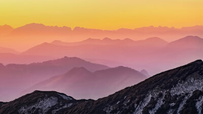 Warum sich dein Leben plötzlich falsch anfühlt – und was dahinter steckt