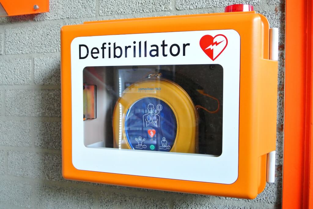 defibrillator 809447 1920