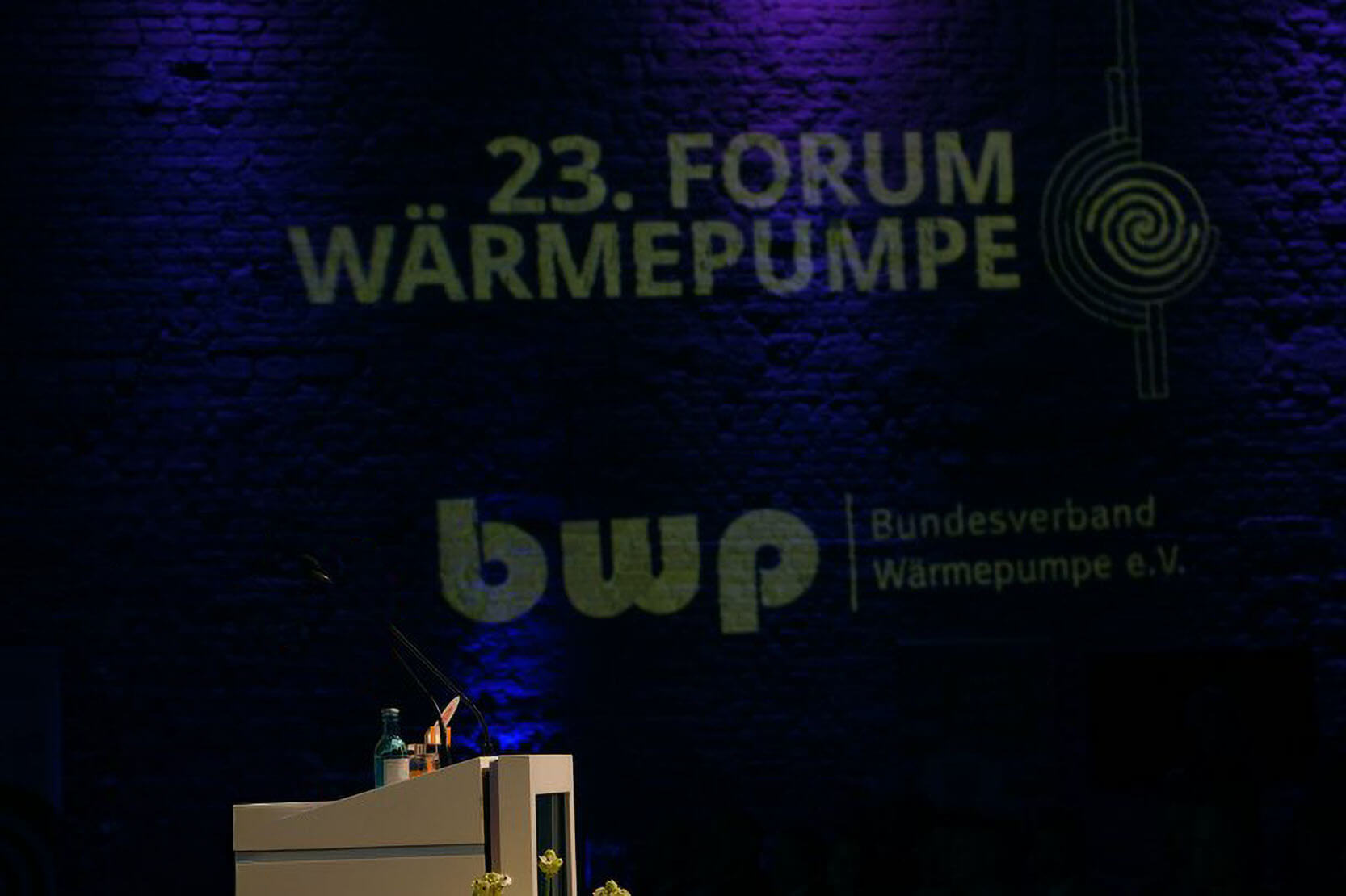 Forum Wärmepumpe 2025: „Wärmepumpe und Nahwärme sind Energieversorgung der Zukunft“