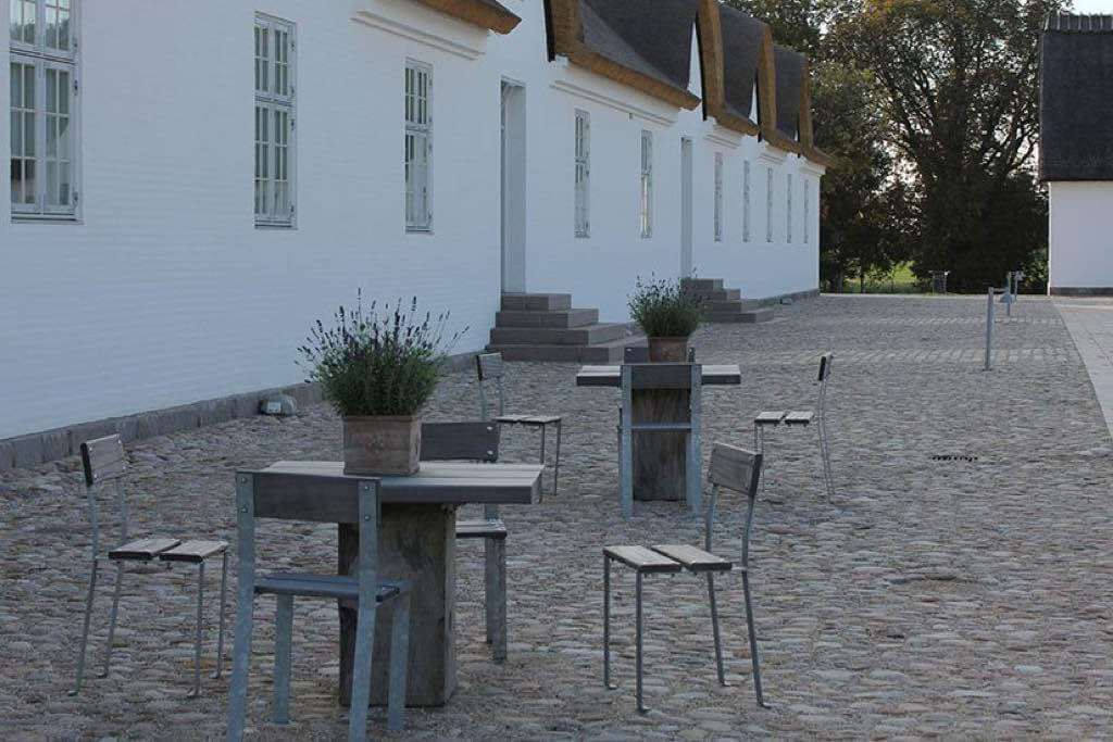Bistrotisch Idun von Thors Design | ofivo