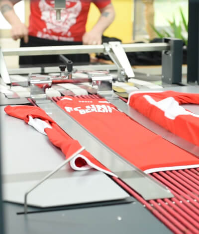 1. FC Union Berlin Training Gear Application Service X DekoGraphics Ready For Sale Packaging Medium