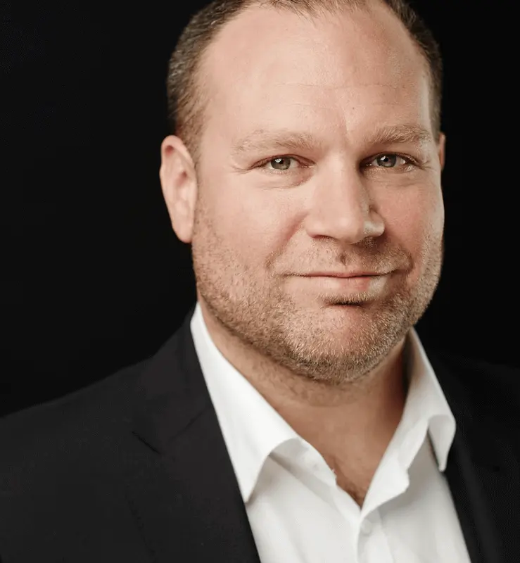 Testimonial Stephan Hauf, DNTrust über GründerFinanz den unabhängigen Versicherungsmakler