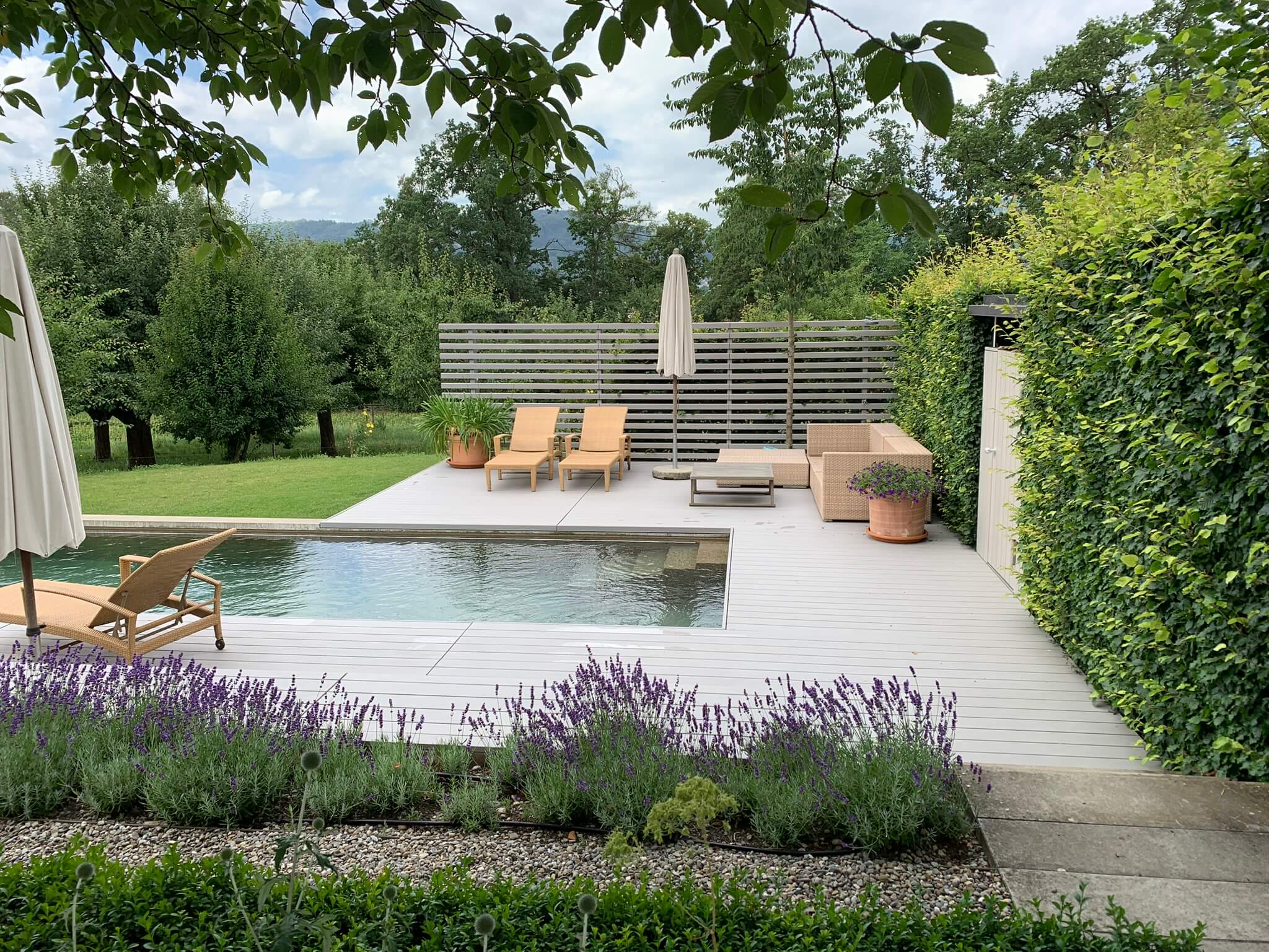 Terrassen Holzboden Nachteile: Eine ehrliche Einschätzung nach über 20 Jahren Erfahrung