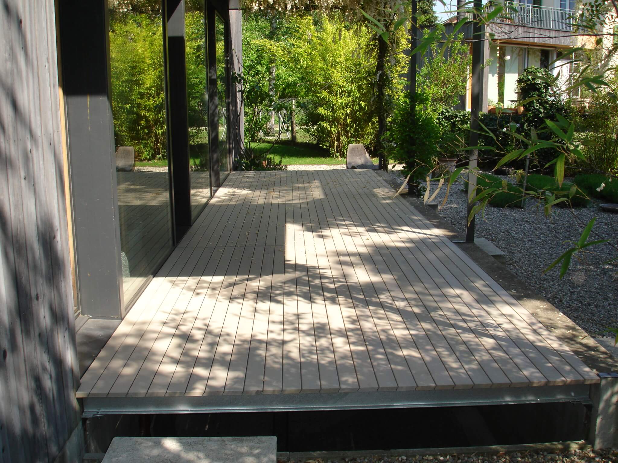 Terrassen Holzboden Nachteile Teilbeschattung