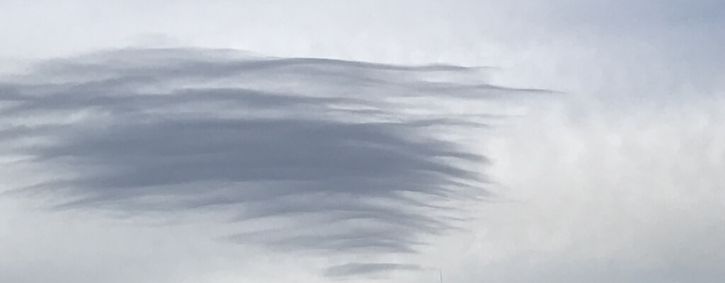 Lichtwohnen Blog Traeume u Raeume Wolkenzeichnung graue Striche IMG 6309 B1