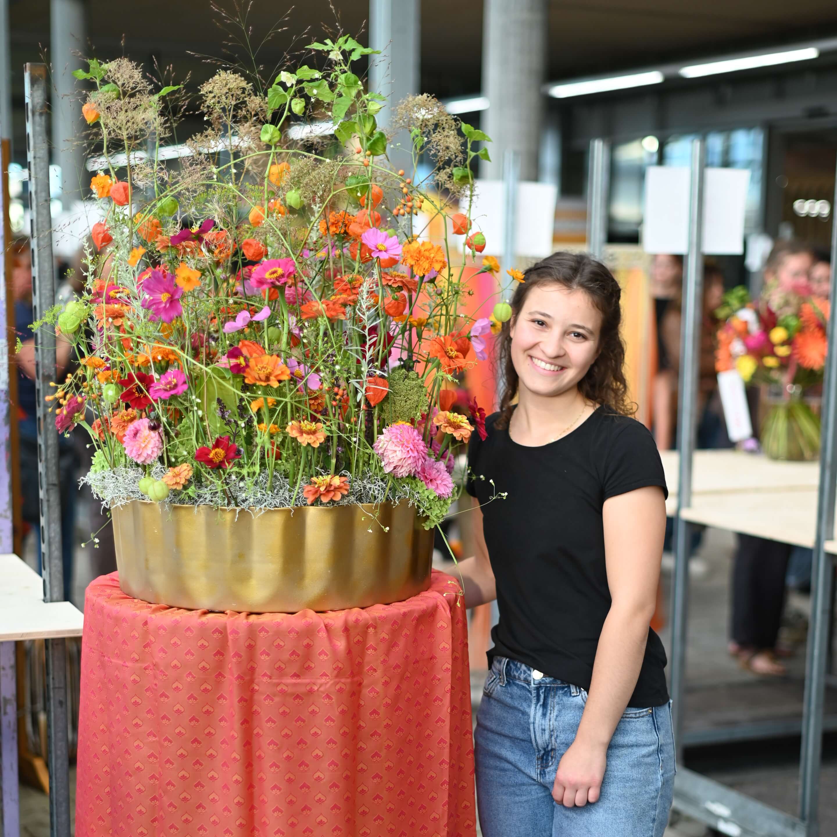 Laden, Blumen, gardyland,Blumenstrauss, Rose, Kronleuchter, Schaufenster 