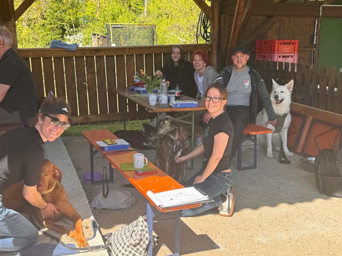 Erste-Hilfe-Kurs für Hunde beim VdH Stuttgart-Vaihingen