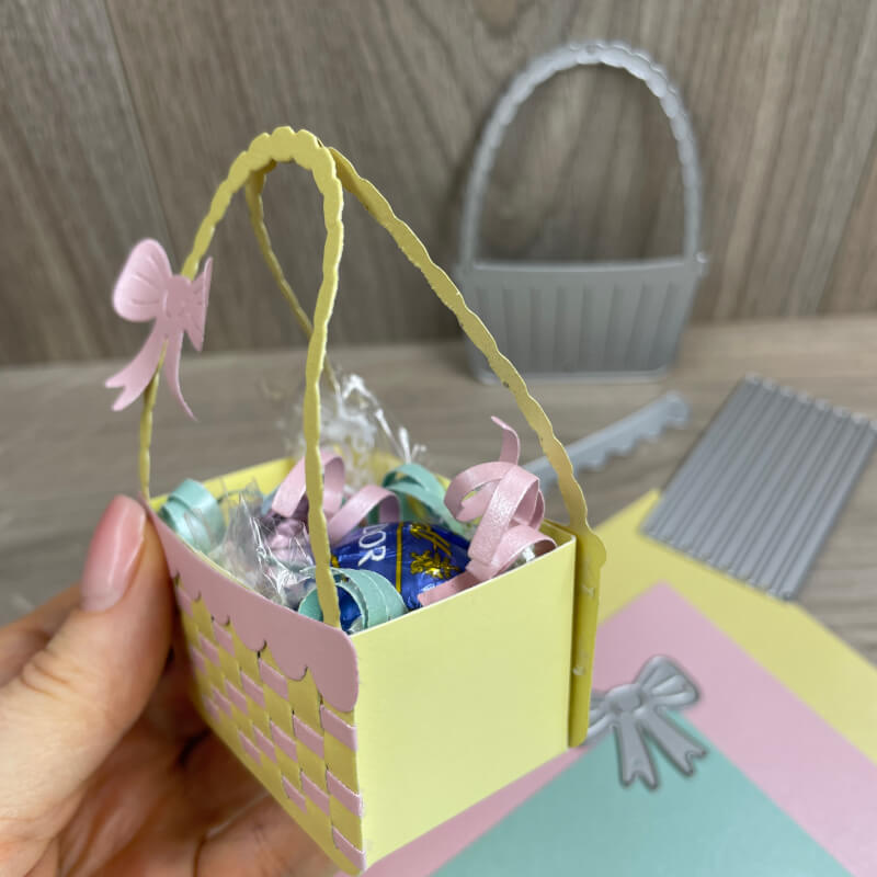 suesses mitbringsel zu ostern osterkoerbchen selber basteln my stampart