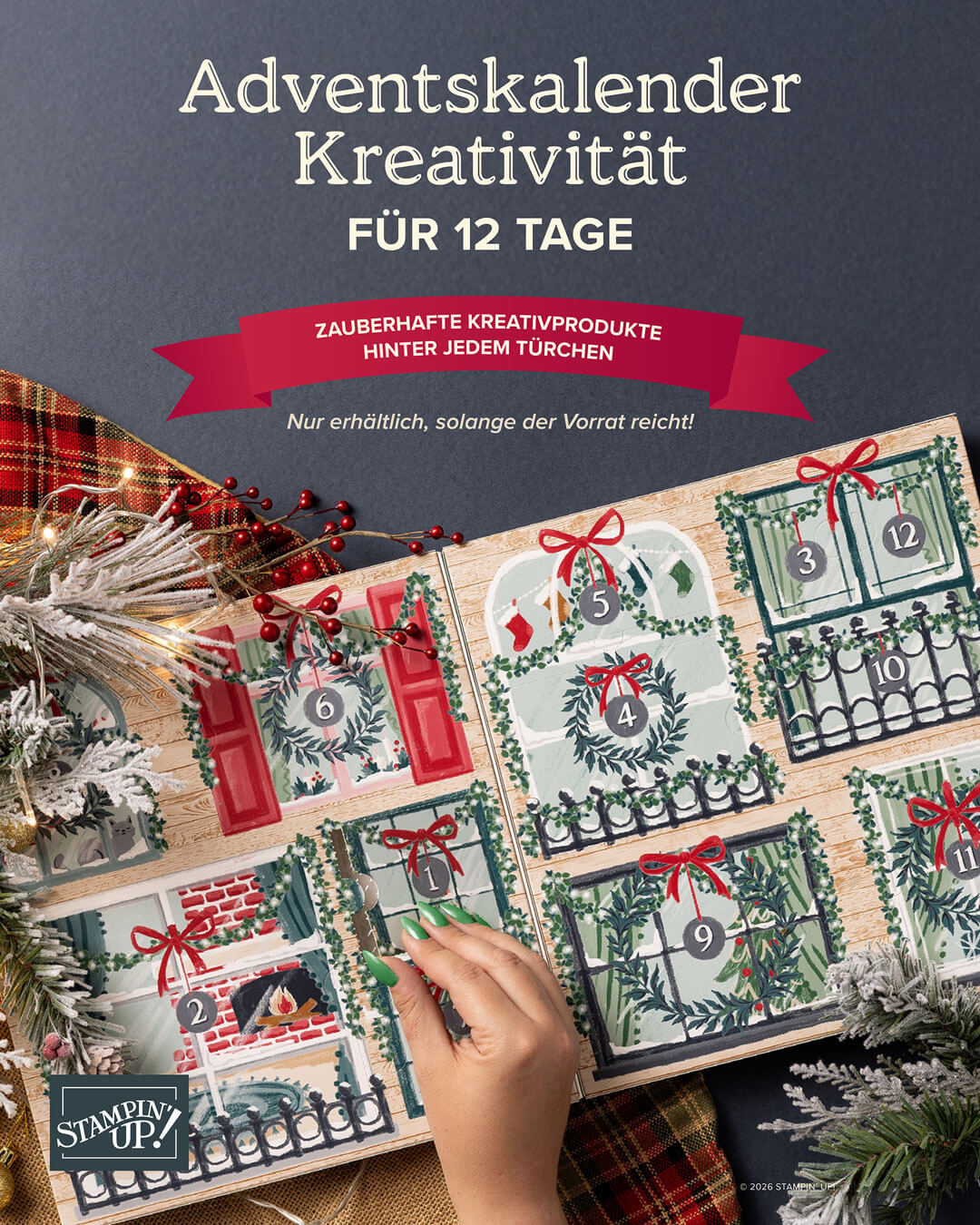 Werbebild Stampin’ Up! Adventskalender Kreativität für 12 Tage: Kalenderbox mit nummerierten Türchen und weihnachtlicher Deko