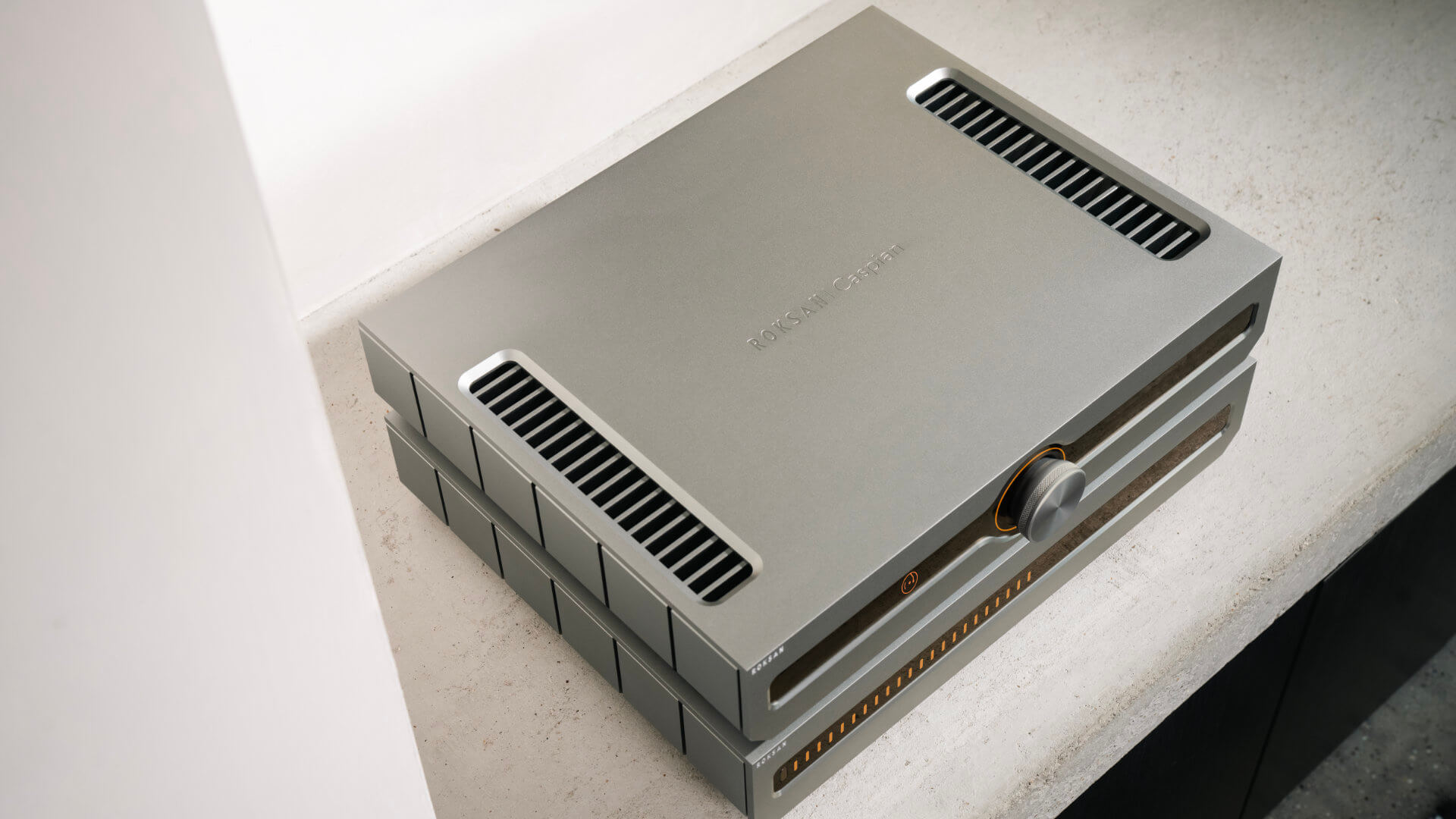 Roksan Attessa Integrated Amplifier 1G Lifestyle