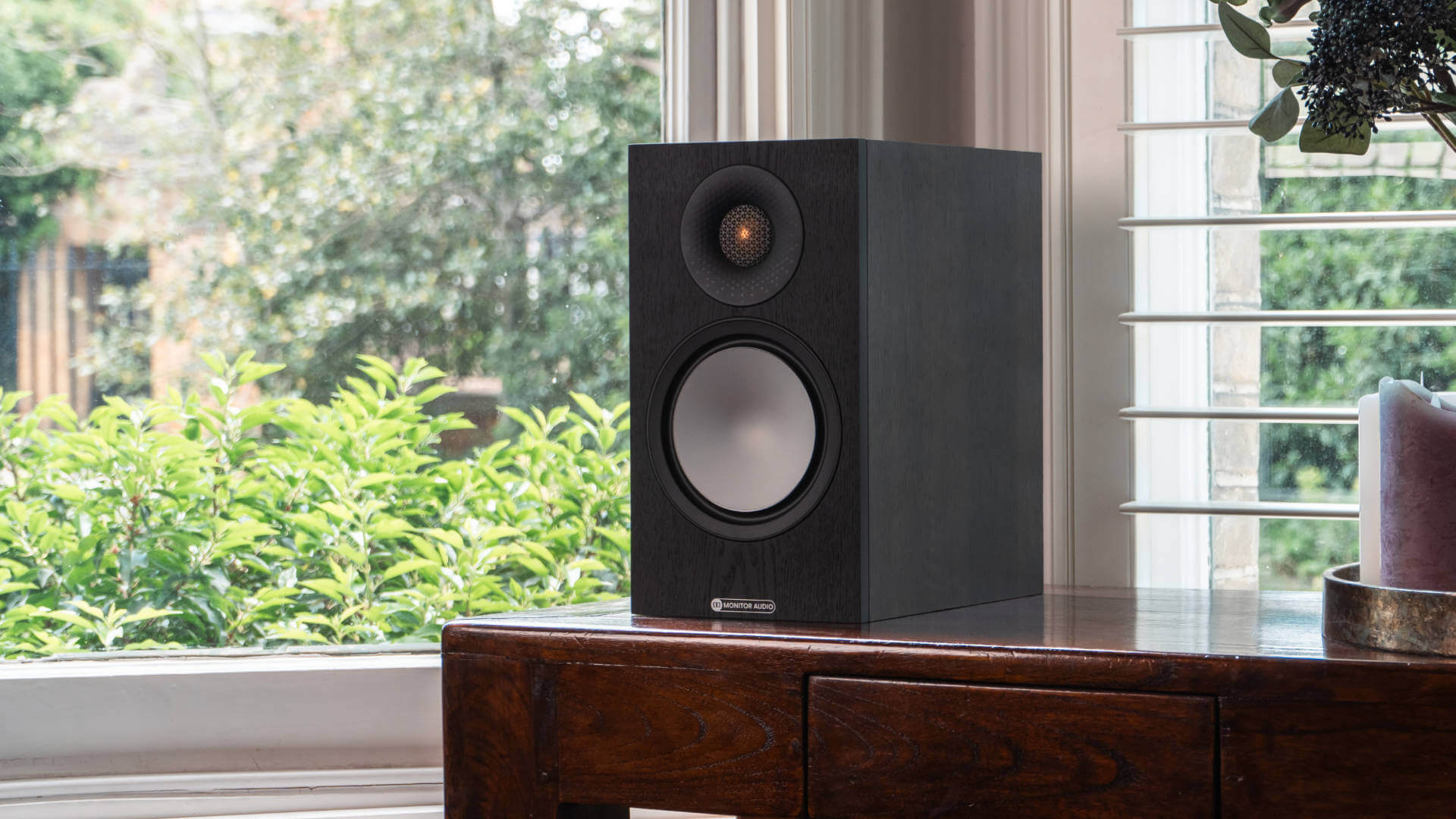 Monitor Audio Bronze 50 7G Lifestyle
