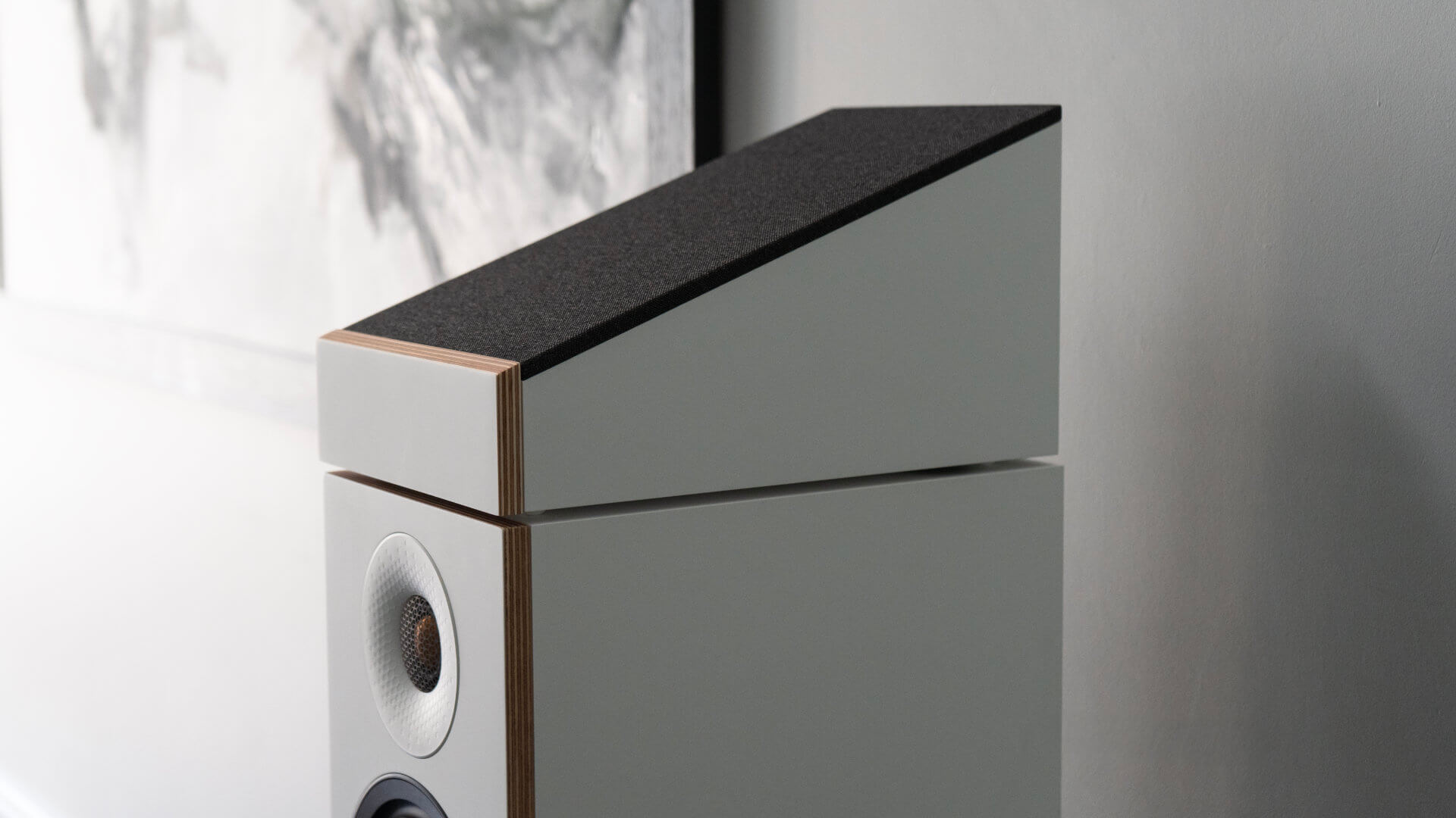 Monitor Audio Bronze AMS 7G Weiss Lifestyle