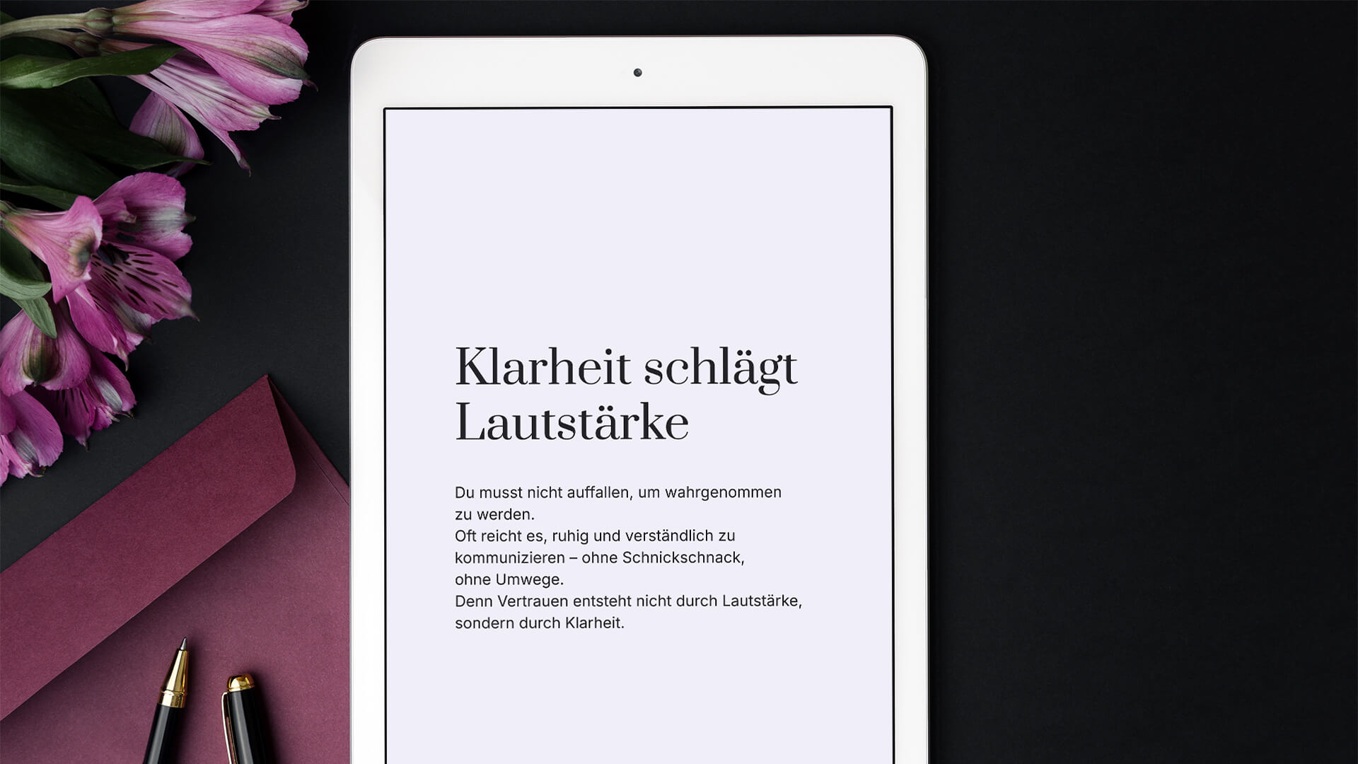 Beispiel für eine Google Fonts Kombination mit Prata und Inter – klare, ruhige Typografie für ein professionelles Branding