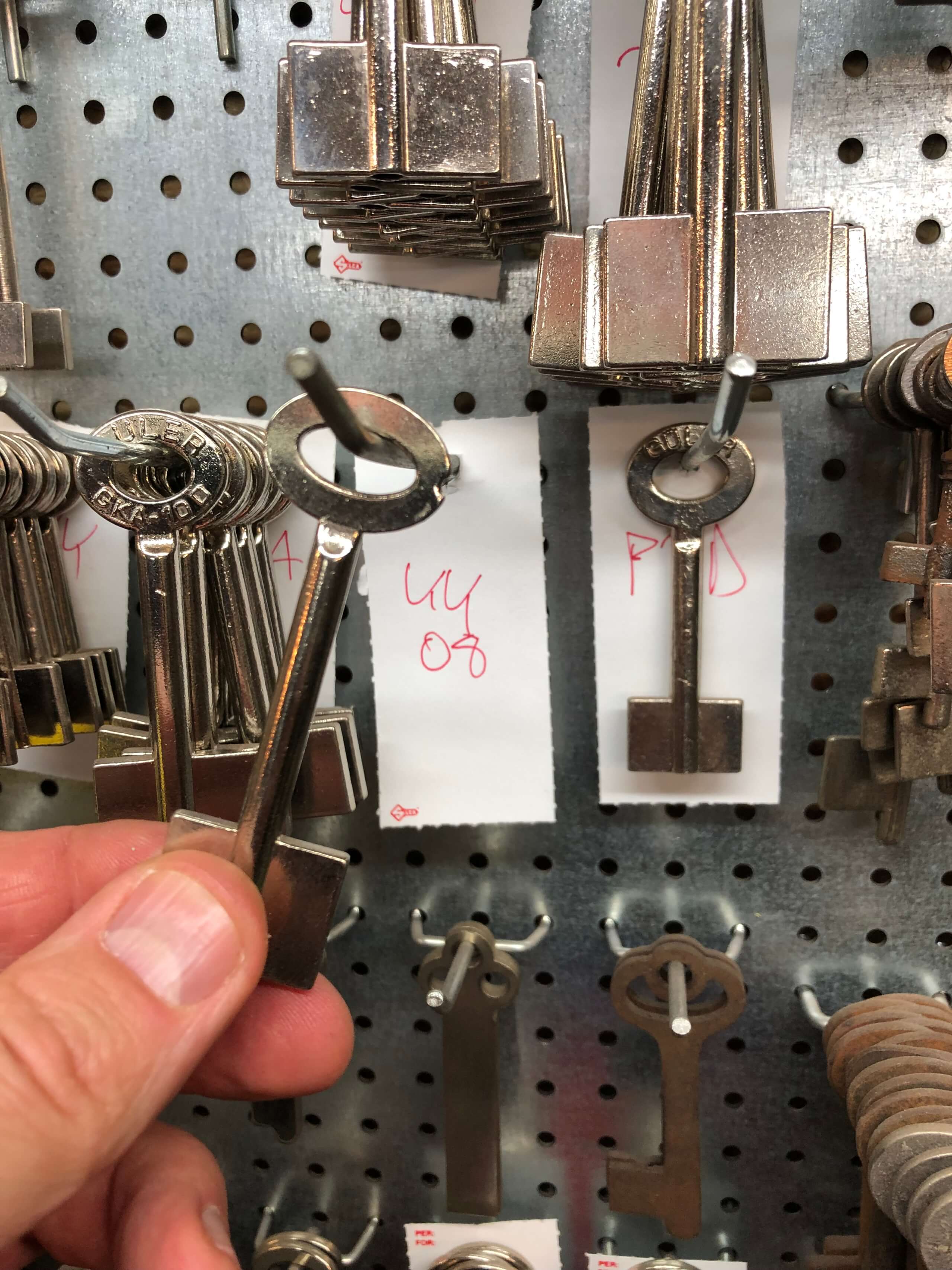 Schlüsselrohlinge diverser Marken