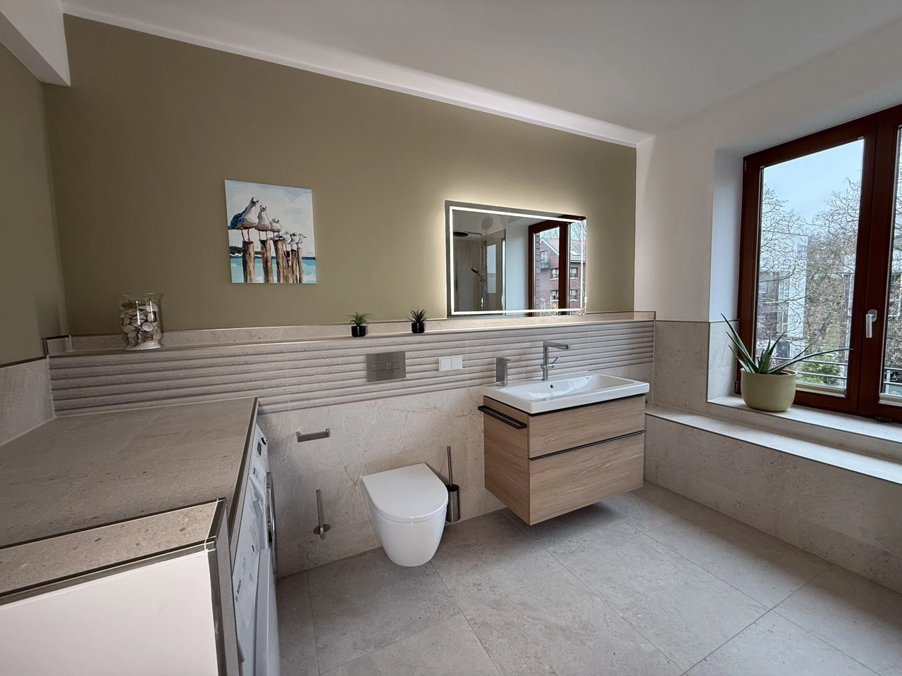 Barrierefreie Badsanierung in Berlin-Rummelsburg: Funktional, modern & komfortabel