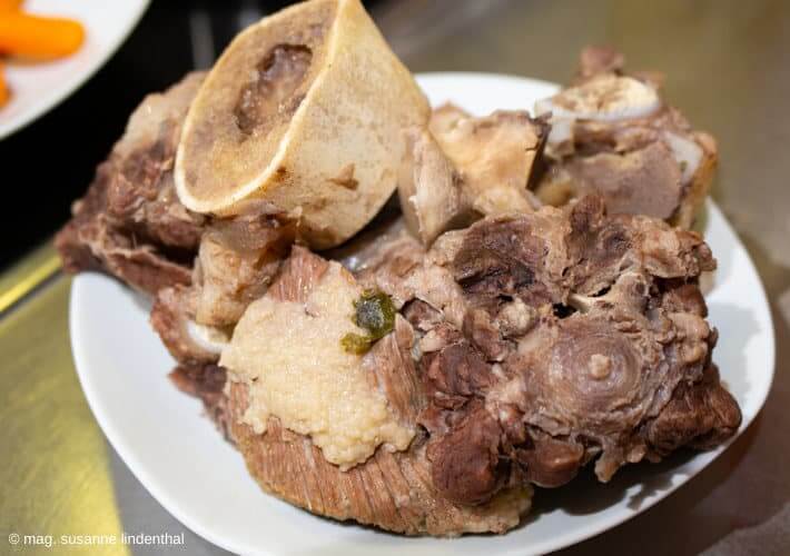 20200506 gekochtes Rindfleisch Ochsenschlepp Markbein