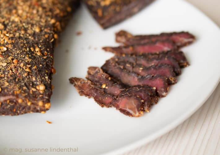 20220608 Biltong aufgeschnitten Detail