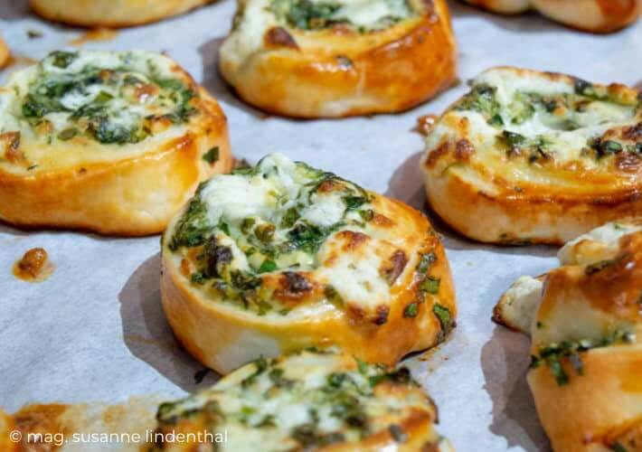 23230412 Baerlauchschnecken Nahaufnahme