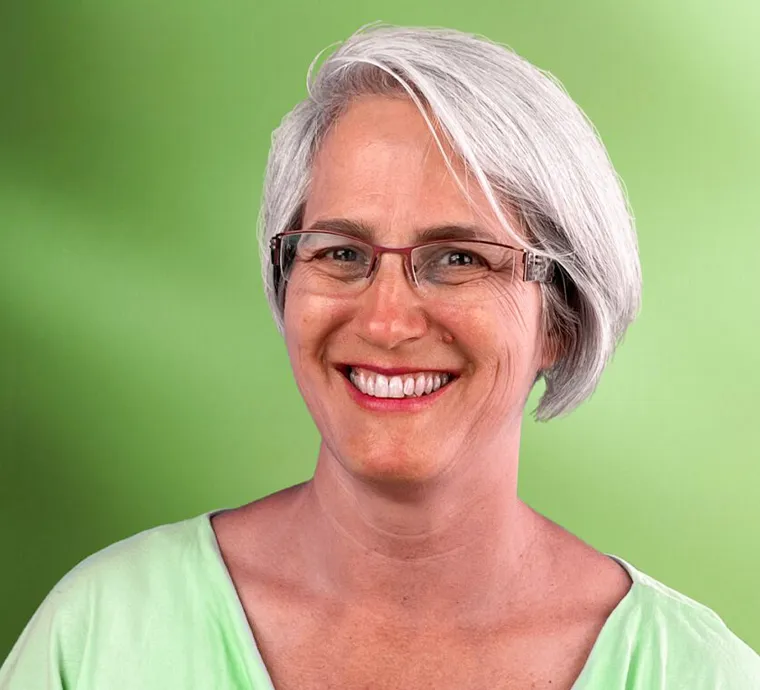 Sabine Zach-Lampson